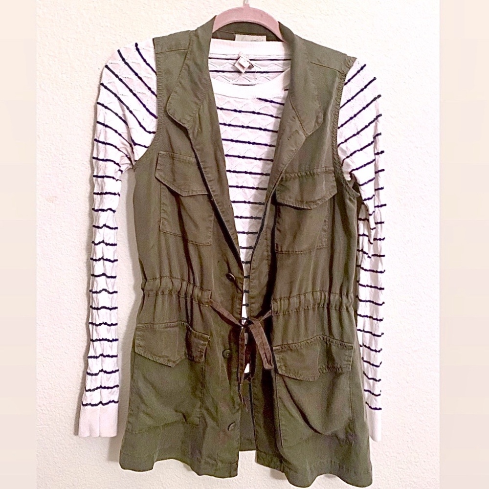 (‼️ SOLD‼️) Olive Green Long Sleeveless Vest